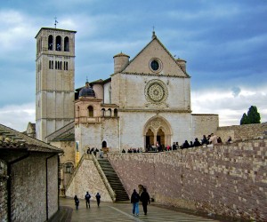 “Assisi reale e magica: da Riccardo Francalancia a Giorgio De Chirico”